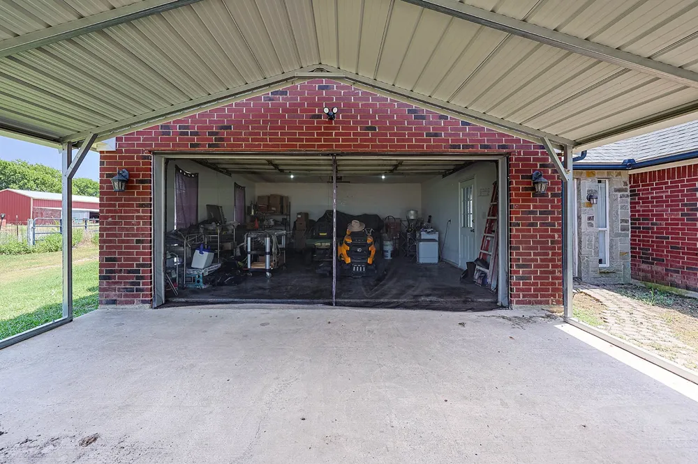 2747 FM 547 Farmersville, TX 75442