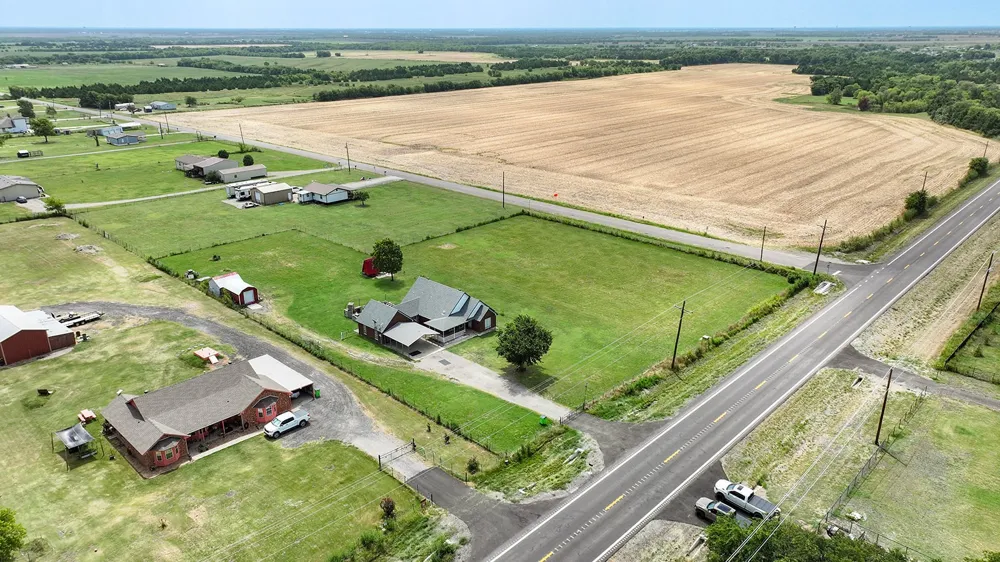 2747 FM 547 Farmersville, TX 75442
