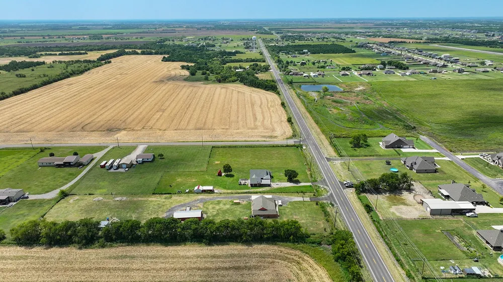 2747 FM 547 Farmersville, TX 75442