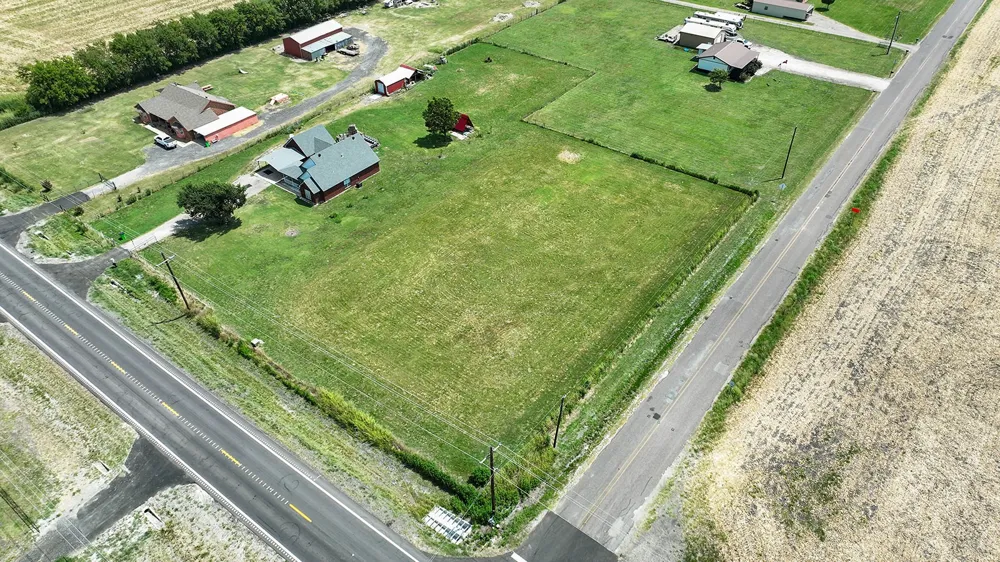 2747 FM 547 Farmersville, TX 75442