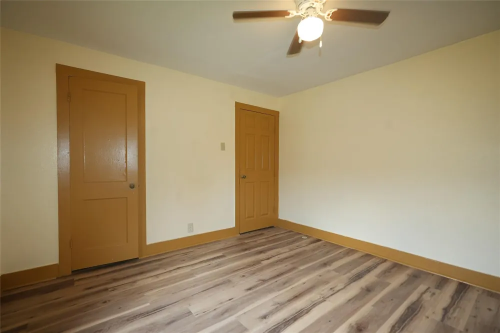 1337 3rd St Hempstead, TX 77445