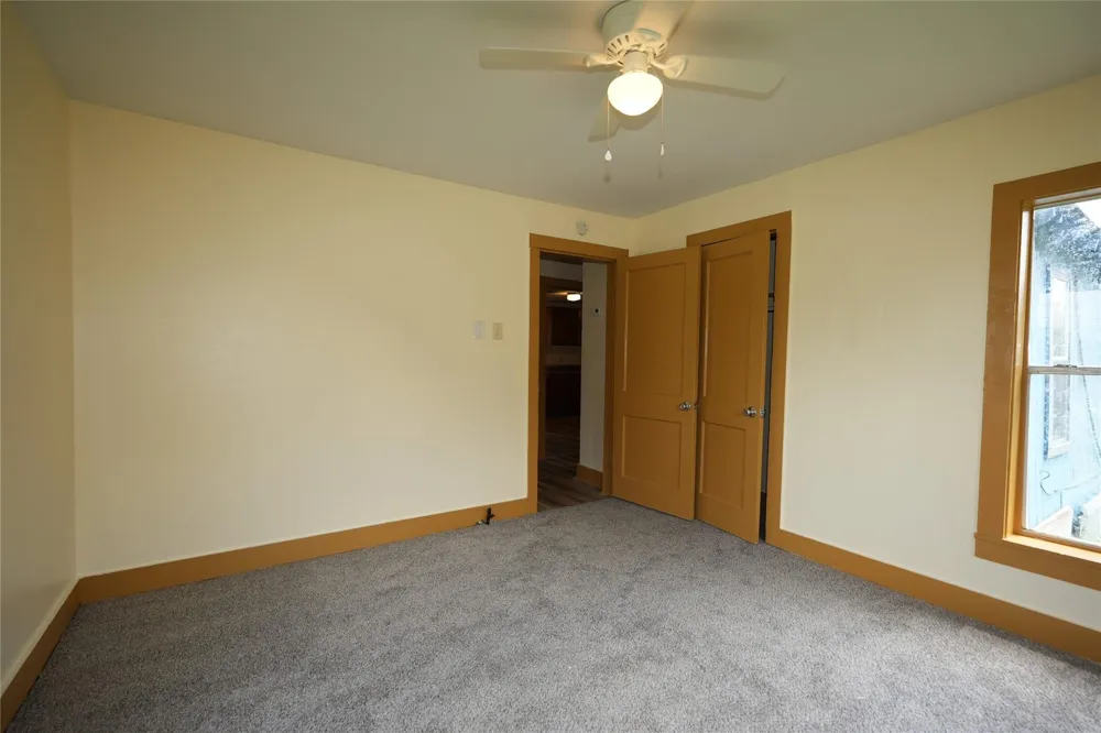 1337 3rd St Hempstead, TX 77445