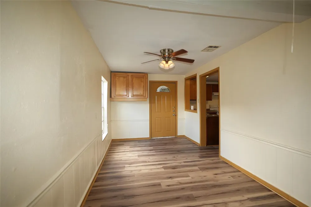 1337 3rd St Hempstead, TX 77445