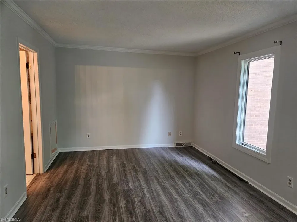 113 Forest View Drive Winston-Salem, NC 27104