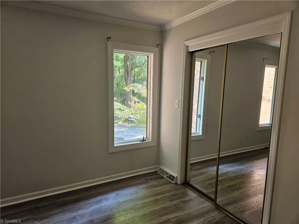 113 Forest View Drive Winston-Salem, NC 27104