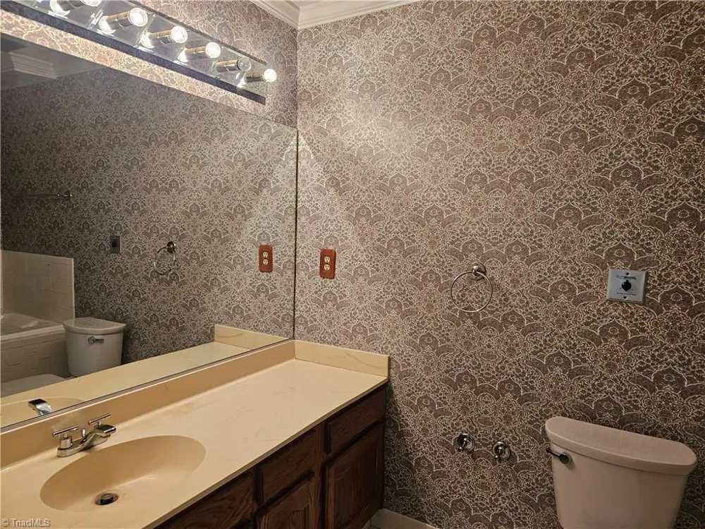 113 Forest View Drive Winston-Salem, NC 27104
