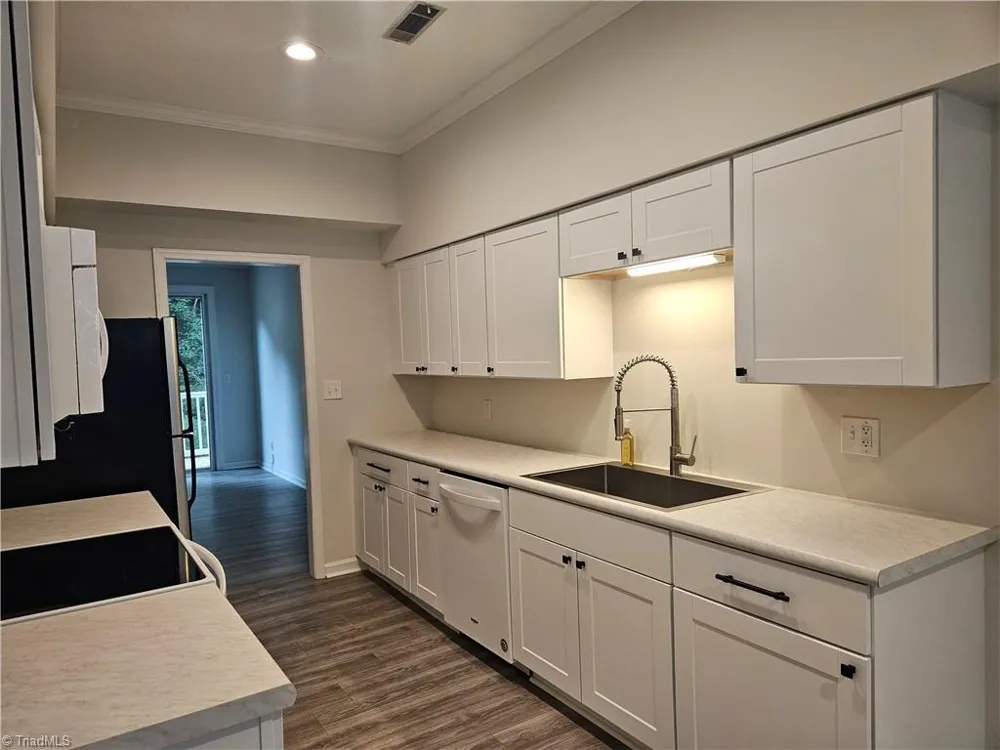 113 Forest View Drive Winston-Salem, NC 27104