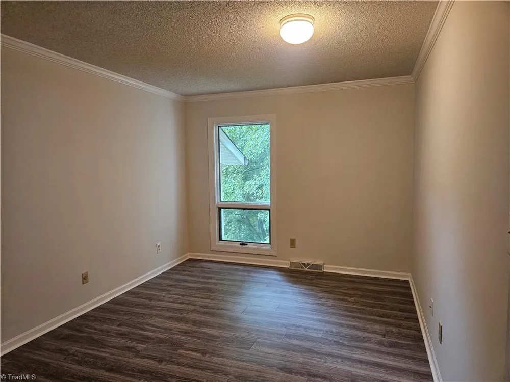 113 Forest View Drive Winston-Salem, NC 27104