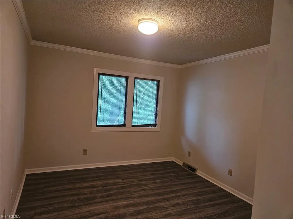 113 Forest View Drive Winston-Salem, NC 27104