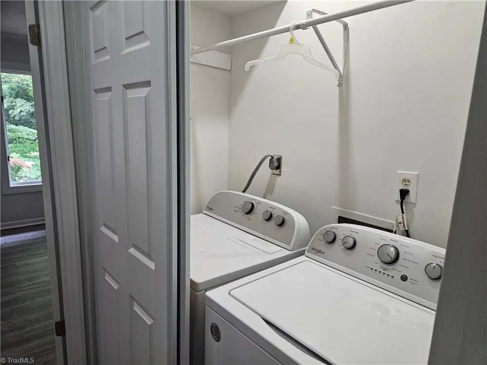 113 Forest View Drive Winston-Salem, NC 27104