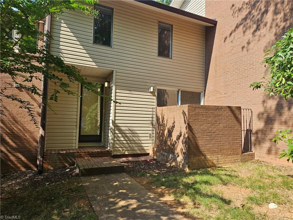 113 Forest View Drive Winston-Salem, NC 27104