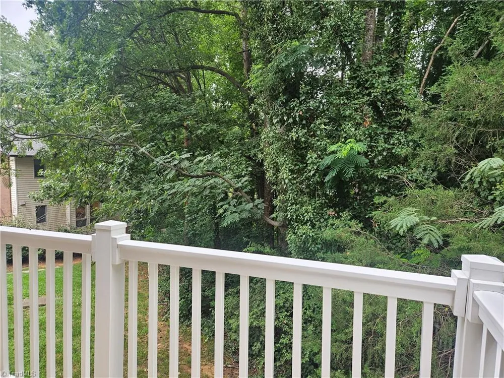 113 Forest View Drive Winston-Salem, NC 27104