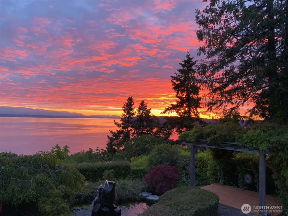 11912 Marine View Drive Edmonds, WA 98026