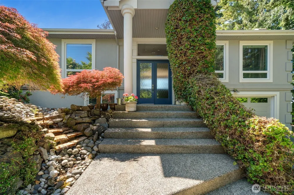 11912 Marine View Drive Edmonds, WA 98026