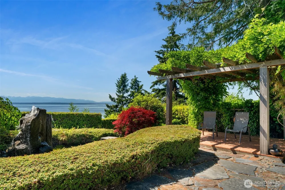 11912 Marine View Drive Edmonds, WA 98026