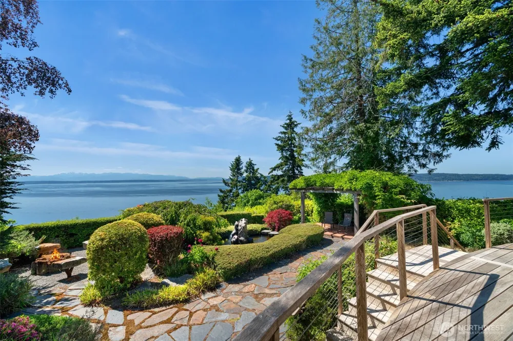 11912 Marine View Drive Edmonds, WA 98026