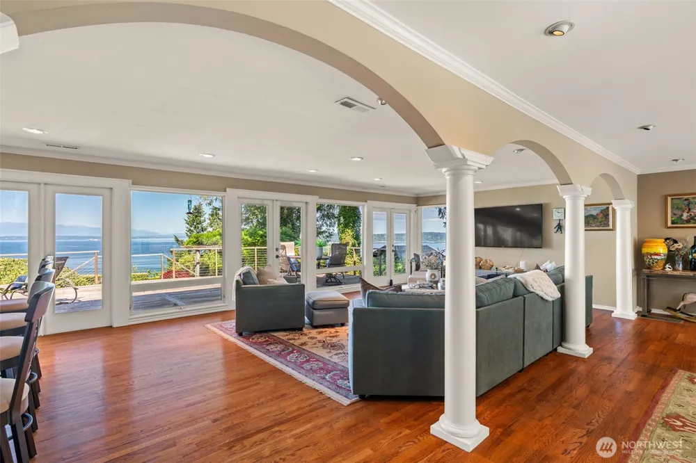 11912 Marine View Drive Edmonds, WA 98026