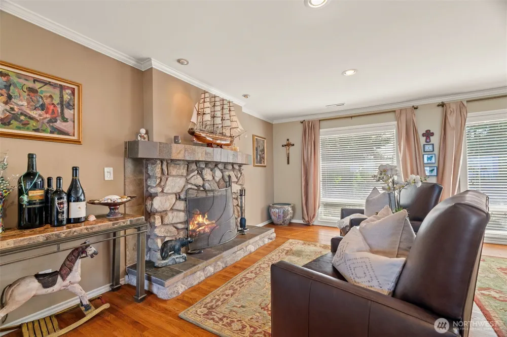 11912 Marine View Drive Edmonds, WA 98026