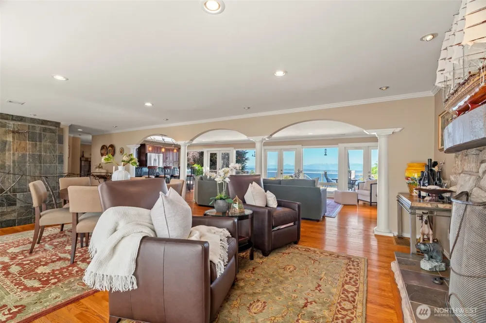 11912 Marine View Drive Edmonds, WA 98026