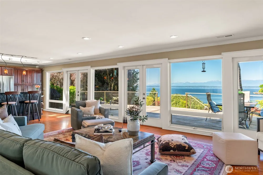 11912 Marine View Drive Edmonds, WA 98026