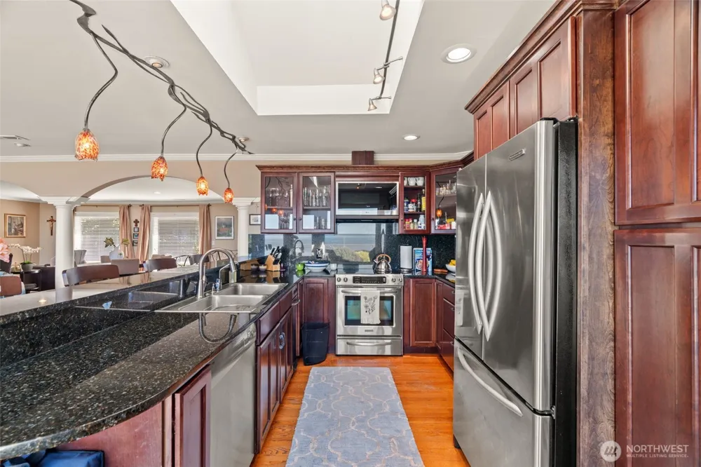 11912 Marine View Drive Edmonds, WA 98026