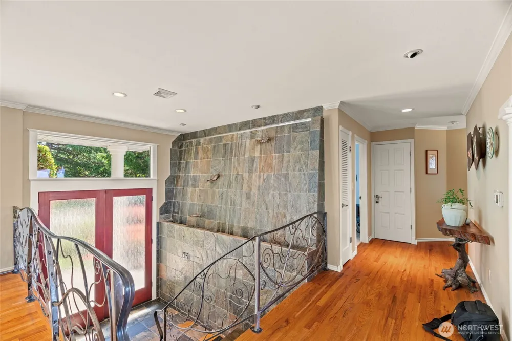 11912 Marine View Drive Edmonds, WA 98026