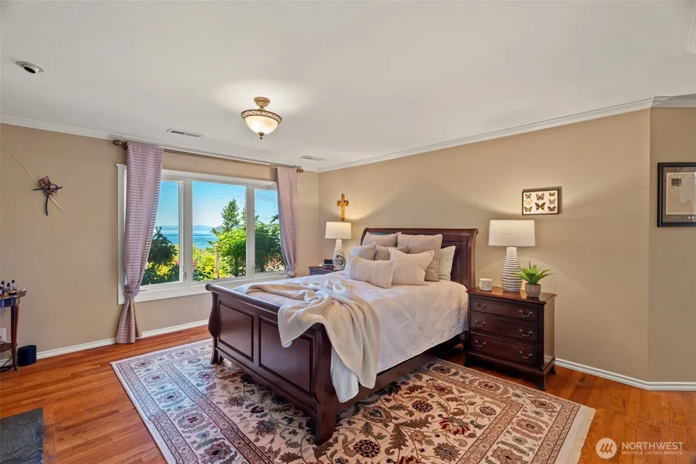 11912 Marine View Drive Edmonds, WA 98026