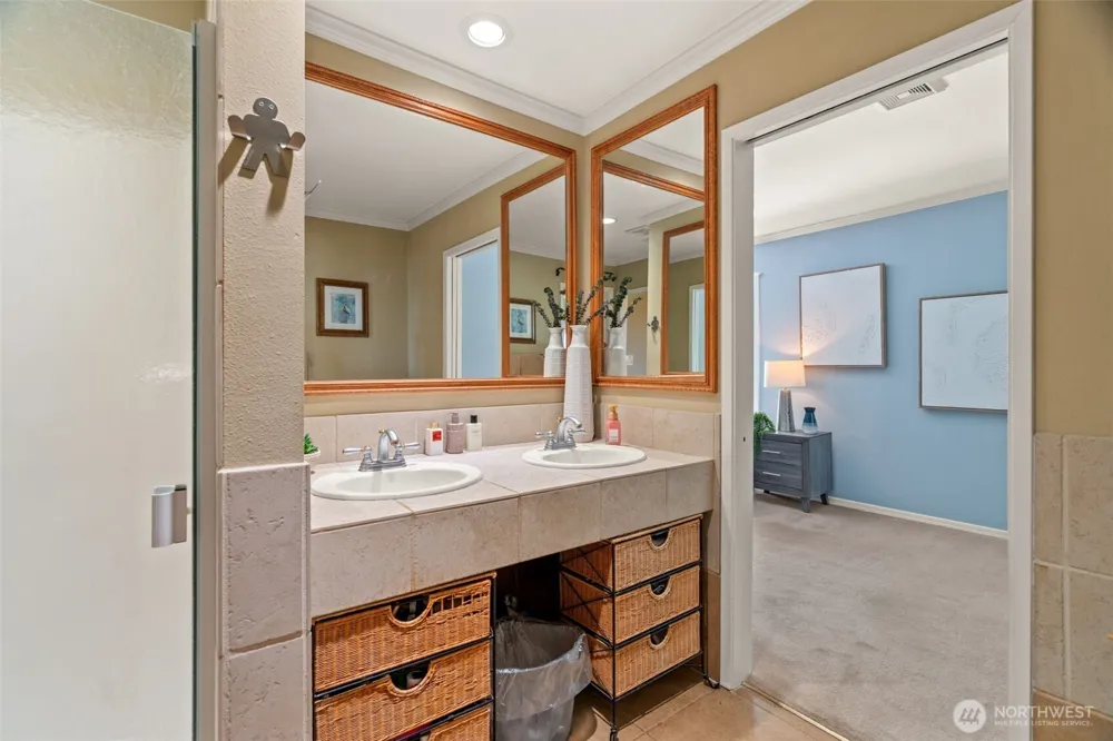 11912 Marine View Drive Edmonds, WA 98026