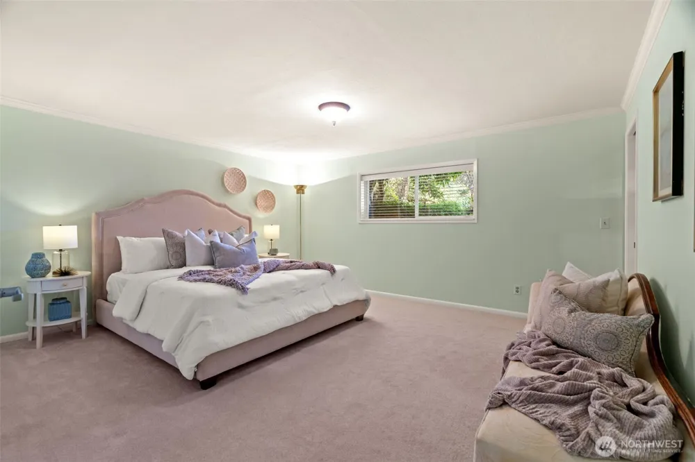 11912 Marine View Drive Edmonds, WA 98026