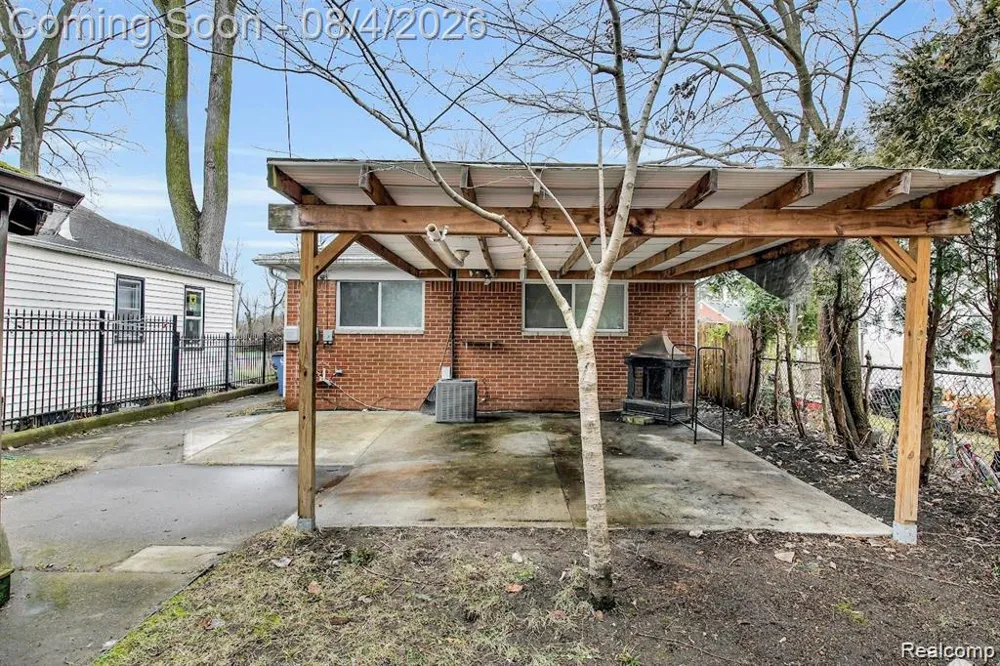 7518 Hazelton Street Dearborn Heights City, MI 48127