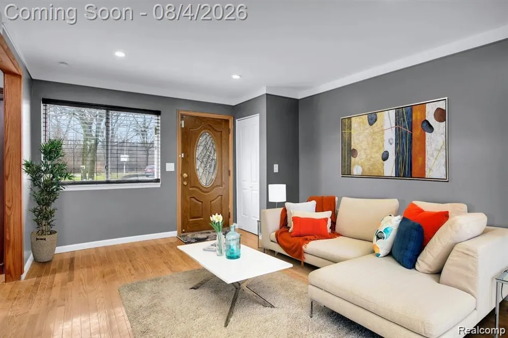 7518 Hazelton Street Dearborn Heights City, MI 48127