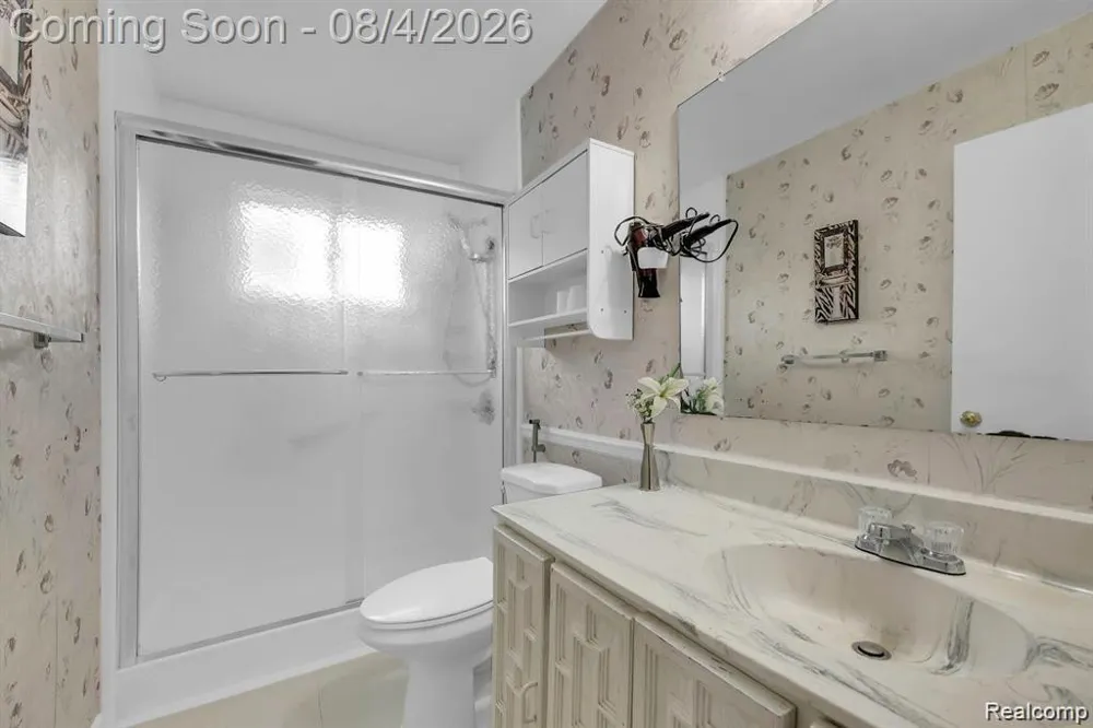 7518 Hazelton Street Dearborn Heights City, MI 48127