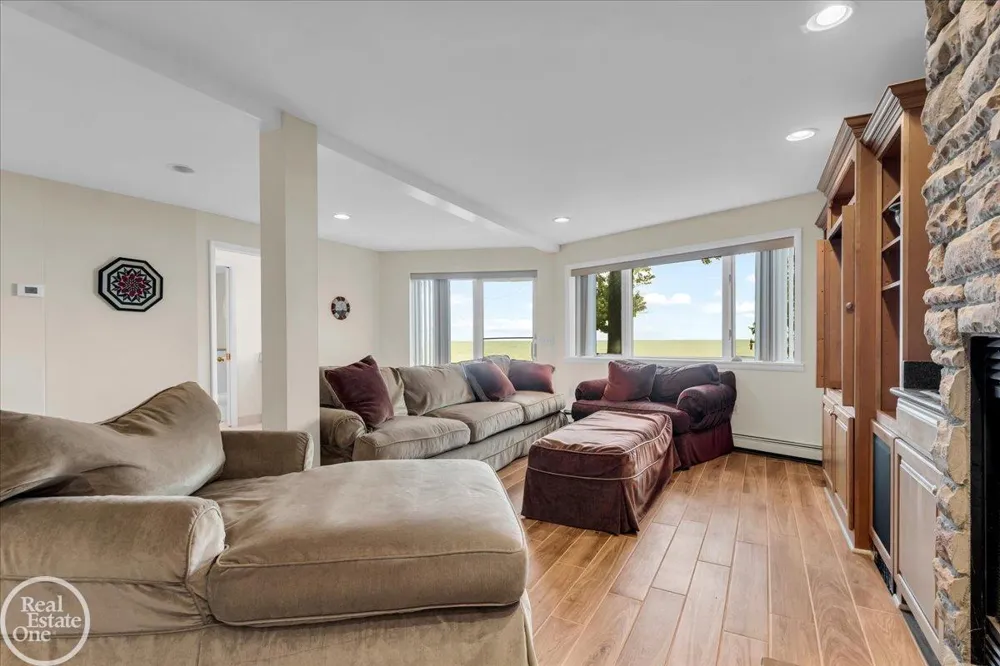 8178 Lakeshore Road Burtchville Township, MI 48059