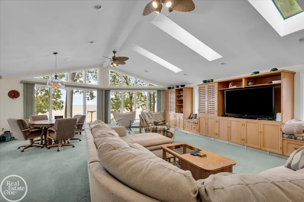 8178 Lakeshore Road Burtchville Township, MI 48059