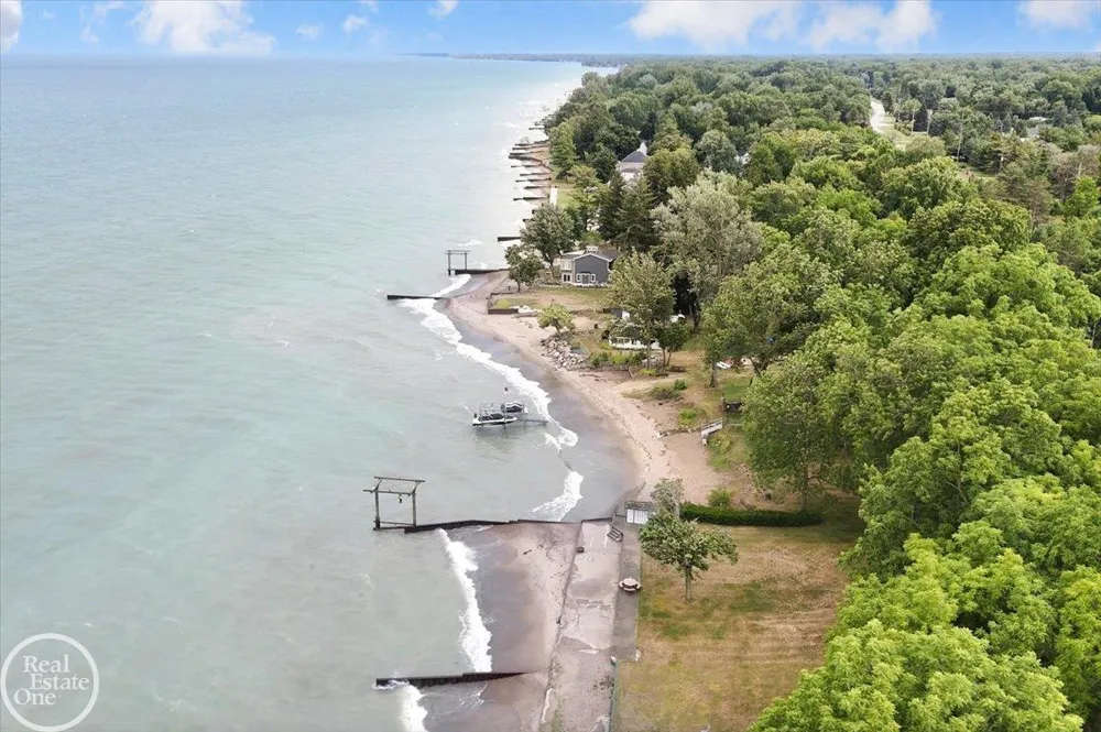 8178 Lakeshore Road Burtchville Township, MI 48059