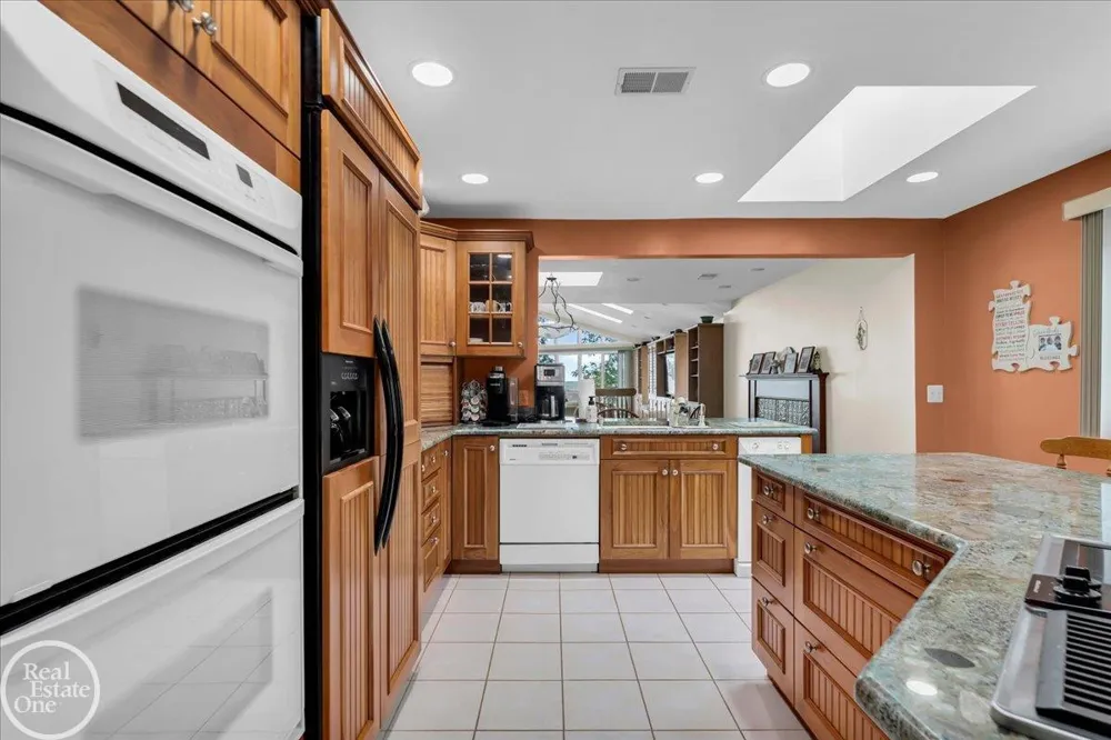 8178 Lakeshore Road Burtchville Township, MI 48059