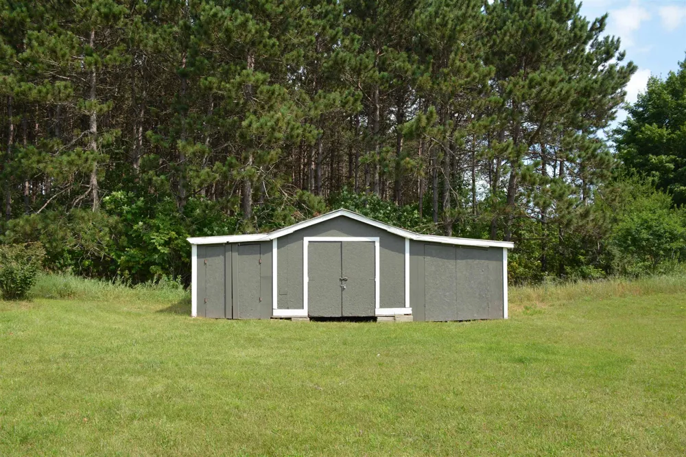 4745 Long Lake Road Garfield Charter Township, MI 49684