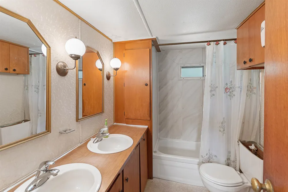 4745 Long Lake Road Garfield Charter Township, MI 49684