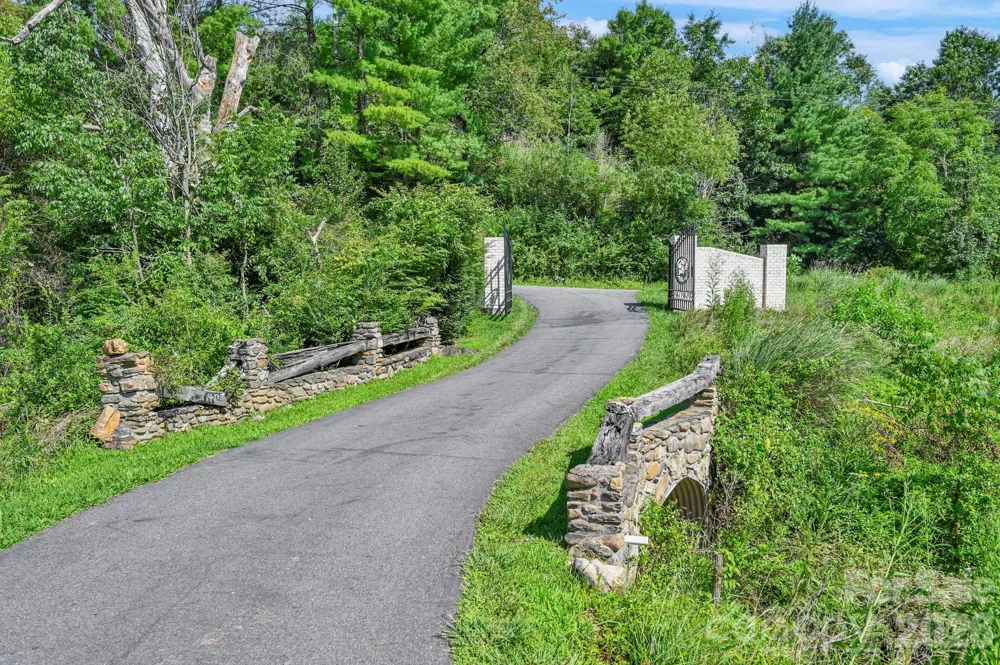 170 Bull Creek Road Mars Hill, NC 28754