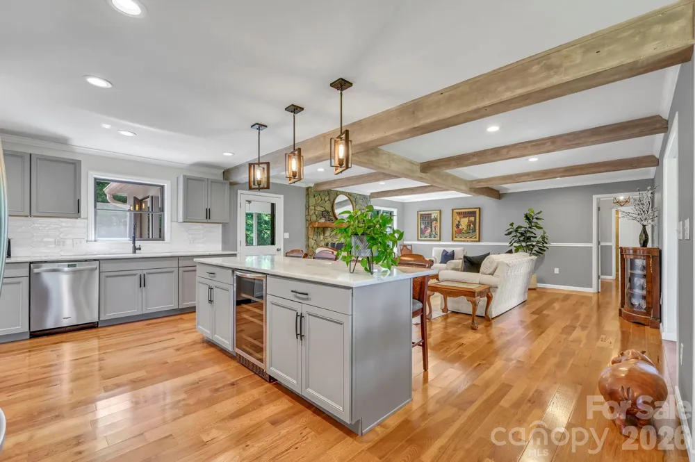 170 Bull Creek Road Mars Hill, NC 28754
