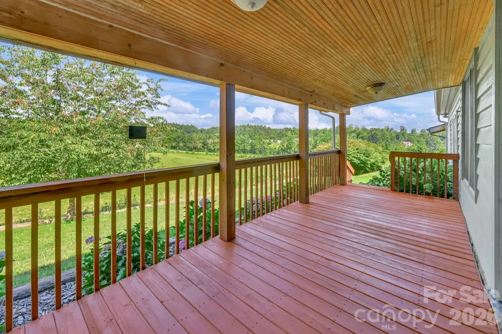 170 Bull Creek Road Mars Hill, NC 28754