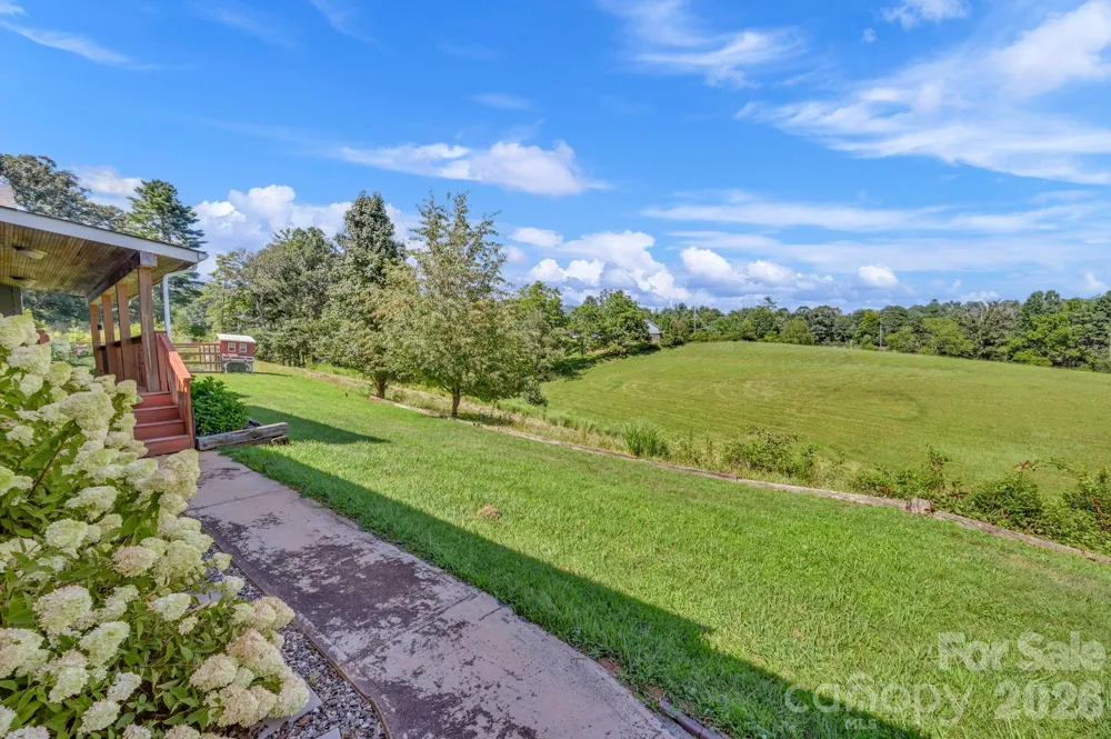 170 Bull Creek Road Mars Hill, NC 28754