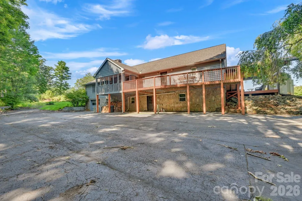 170 Bull Creek Road Mars Hill, NC 28754