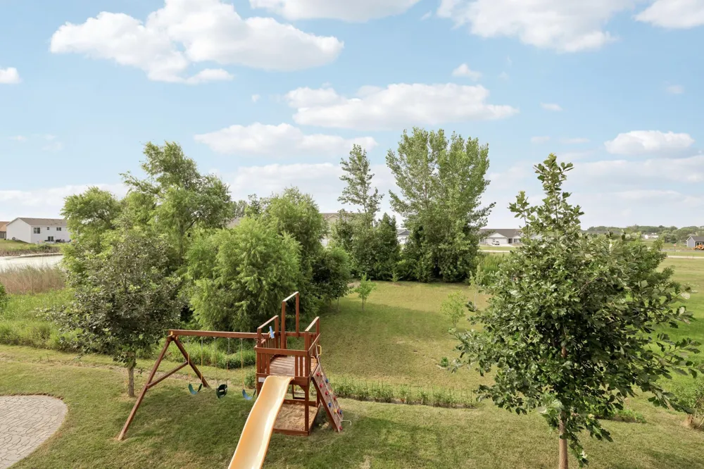 1108 Mulberry Avenue NE Montgomery, MN 56069