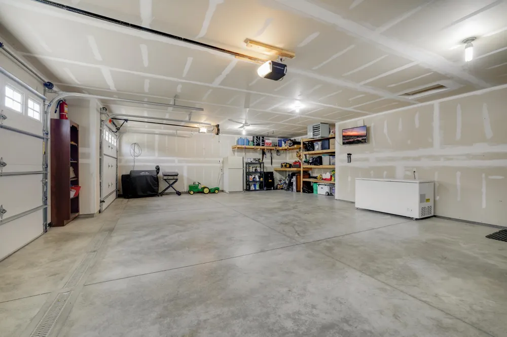 1108 Mulberry Avenue NE Montgomery, MN 56069