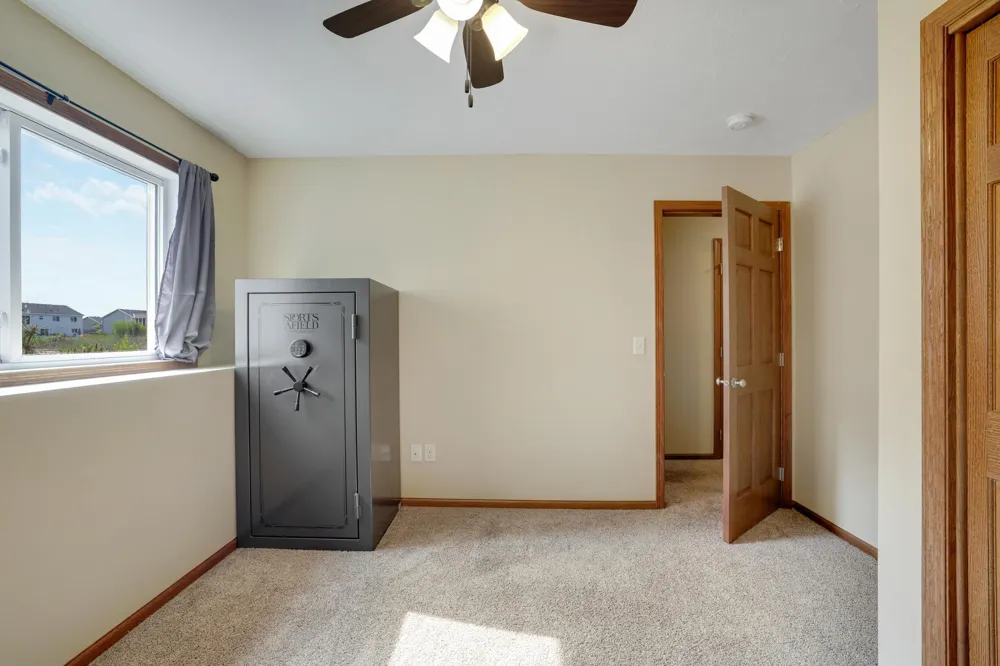 1108 Mulberry Avenue NE Montgomery, MN 56069