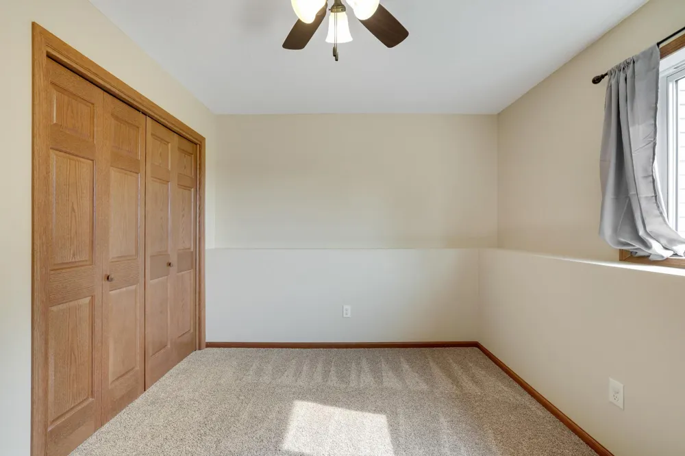 1108 Mulberry Avenue NE Montgomery, MN 56069