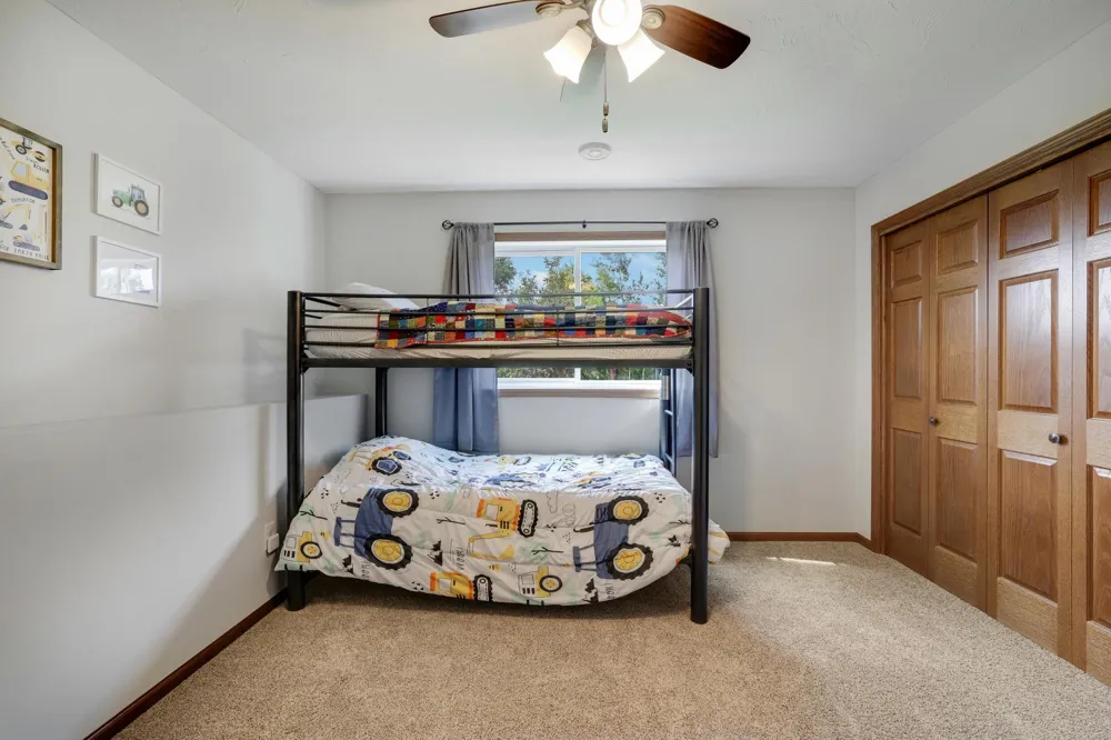 1108 Mulberry Avenue NE Montgomery, MN 56069