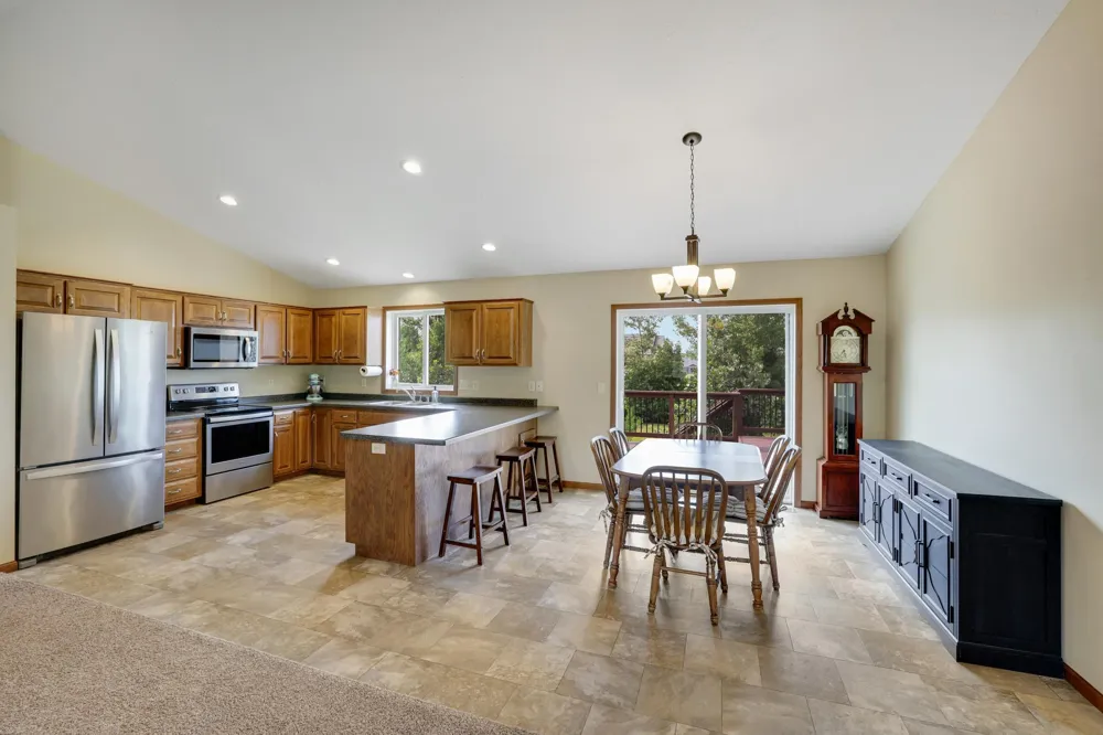 1108 Mulberry Avenue NE Montgomery, MN 56069