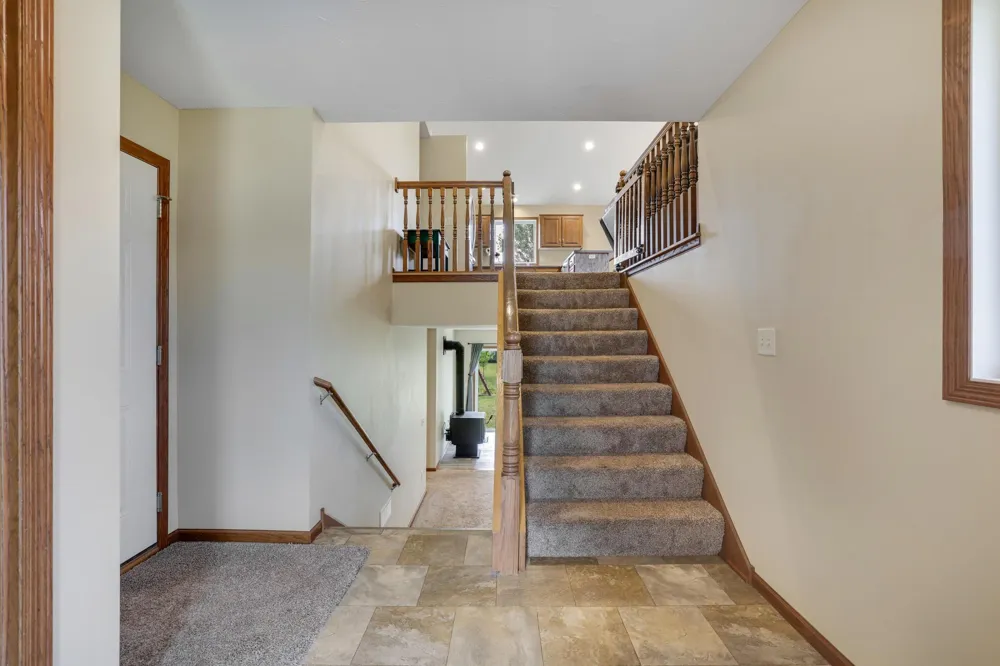 1108 Mulberry Avenue NE Montgomery, MN 56069